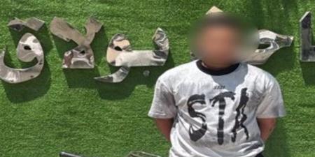 غامر بحياته من أجل اللهو، حركات استعراضية بدراجة نارية تنتهي في قبضة الشرطة ببولاق - المدينة برس