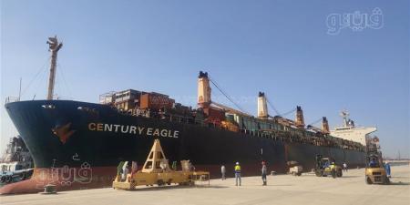 ميناء السخنة يستقبل السفينة CENTURY EAGLE (صور) - المدينة برس