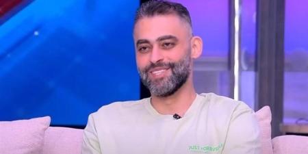 بعد التصريح بالدفن، أسرة الفنان أحمد جلال عبدالقوي تتسلم جثمانه لتشييعه - المدينة برس