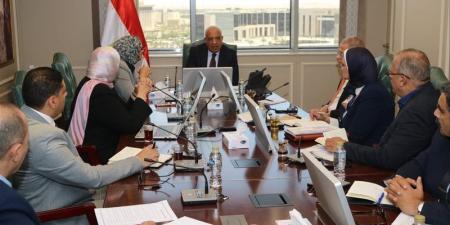وزير الكهرباء: مشروعات الطاقة الشمسية بالوادي الجديد نموذج للشراكة والتعاون مع القطاع الخاص - المدينة برس