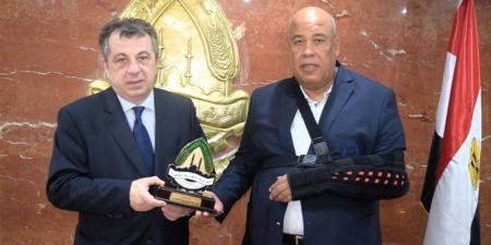 رئيس غرفة القاهرة يبحث مع سفير أرمينيا زيادة التبادل الاستثماري والتجاري بين البلدين - المدينة برس