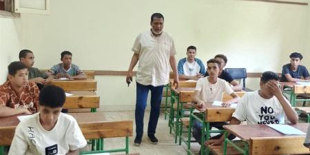 تعليم أسيوط: متابعات مستمرة لامتحانات الشهادة الإعدادية في يومها الثاني - المدينة برس