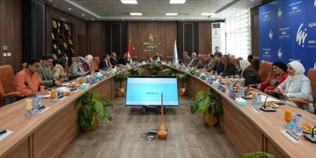مجلس جامعة بنها الأهلية يكرم قيادات سابقة ويستعرض نتائج الفصل الدراسي الثاني - المدينة برس