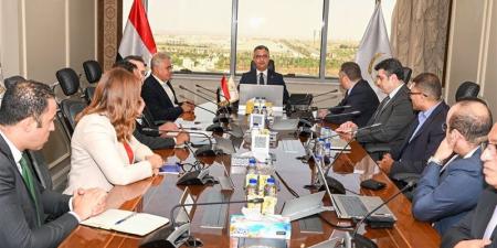 وزير التموين يبحث مع "أورانج" الدفع الإلكتروني والتسويق الذكي بمشروع “كاري أون” - المدينة برس