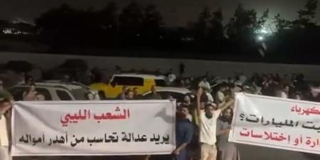 عصيان مدني في عدد من مناطق العاصمة الليبية طرابلس (صور) - المدينة برس