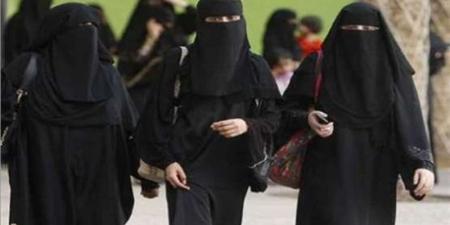 بين العادة والعبادة، الإفتاء تحسم الجدل بشأن حكم لبس المرأة للنقاب - المدينة برس