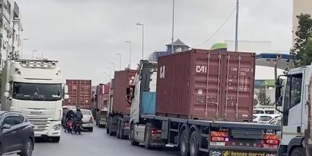 فوضى الشاحنات الثقيلة بالبيضاء - بوابة المدينة برس