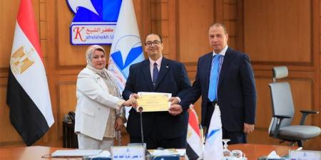 جامعة كفر الشيخ تكرم الكليات الفائزة بجائزة "أفضل كلية صديقة للبيئة" (صور) - المدينة برس
