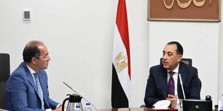 رئيس الوزراء يُتابع مع وزير المالية عددا من ملفات العمل - بوابة المدينة برس