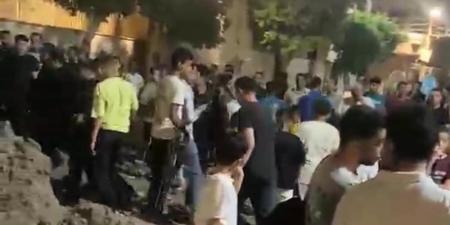 مصايد الموت، انتشال جثمان شاب وإنقاذ آخر سقطا في بيارة صرف صحي بالمنيا (صور) - المدينة برس