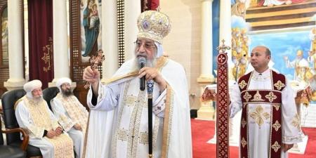 البابا تواضروس يترأس قداس رسامة كهنة جدد في دير الأنبا بيشوي - المدينة برس