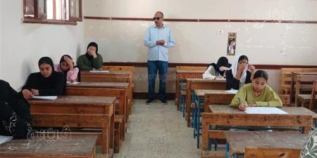 في يومها الأخير، مدير تعليم بني سويف يتفقد لجان امتحانات الدور الثاني للإعدادية - المدينة برس