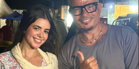 بعد ظهورها مع عمرو دياب في كليب "لولا البنات"، من هي لجين خليفة؟ - المدينة برس