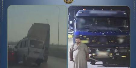 بدأت بفيديو على الطريق، قصة نهاية سائق مقطورة متهور اصطدم بعدة سيارات في الإسكندرية - المدينة برس