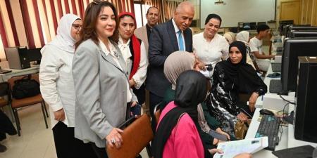 إقبال كثيف من طلاب المرحلة الأولى على معامل التنسيق بجامعة الفيوم - المدينة برس