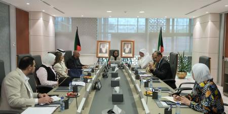 الحويلة تبحث مع مسؤولين من جامعة الخليج التصور الأولي لمنصة رقمية لقطاع التعاون - بوابة المدينة برس