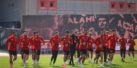 الأهلي يخوض أولى تدريباته اليوم في إسبانيا - المدينة برس