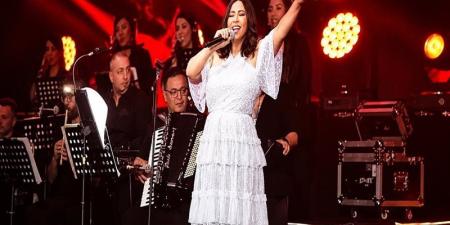 شيرين عبد الوهاب لجمهورها: "الدنيا من غيركم وحشة أوي.. وكلنا صوت مصر" - المدينة برس