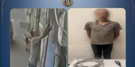 سرقة كابل كهرباء تنتهي بحريق في سيدي جابر، لحظات صادمة وثقتها كاميرات المراقبة - المدينة برس