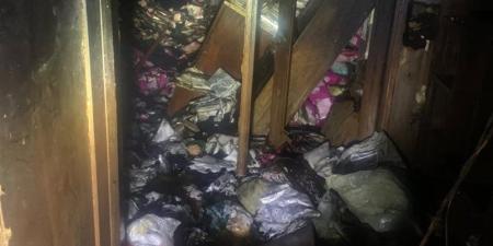 لحظة إنقاذ تحولت إلى مأساة، مصرع صاحب محل تنجيد اختناقا أثناء محاولته إخماد حريق بحلوان - المدينة برس
