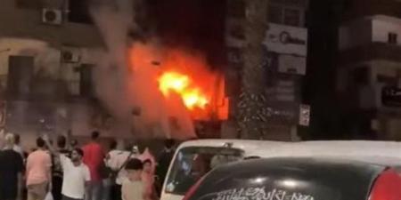 لحظة السيطرة على حريق إحدى البازارات بمنطقة سقارة في فيصل (فيديو) - المدينة برس