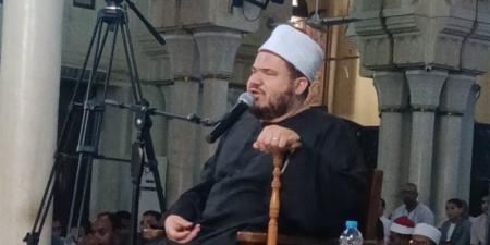 النور مكانه في القلوب، محمود متسابق من ذوي البصيرة يبهر لجنة دولة التلاوة بقنا - المدينة برس