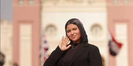 الأولى على الجمهورية بالشعبة الأدبية تختار كلية القانون بالجامعة البريطانية لمستقبلها الأكاديمي - المدينة برس