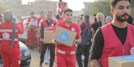 الهلال الأحمر يشارك أهالي ضحايا الإسماعيلية إقامة سرادقات العزاء وتقديم الدعم (صور) - المدينة برس