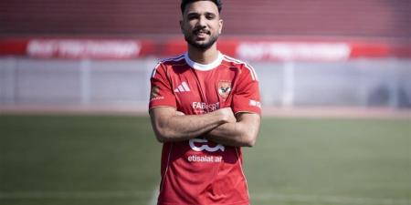 هادي رياض: المنافسة في دفاع الأهلي شرسة وطموحي الوقوف على منصات التتويج - المدينة برس
