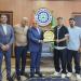 تقديرا له، محافظ الدقهلية يهدي درع المحافظة لإمام عاشور (صور) - المدينة برس