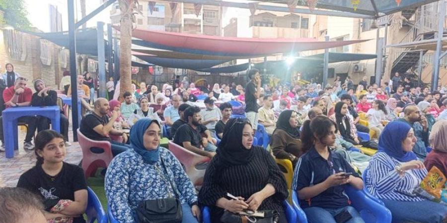 فرحة عارمة في بنها بعد هدف منتخب مصر أمام إيران، الجماهير تحتفل في المقاهي والشوارع (فيديو) - المدينة برس