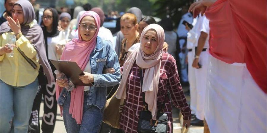 سؤال حير طلاب الثانوية العامة في امتحان العربي (إنفوجراف) - المدينة برس