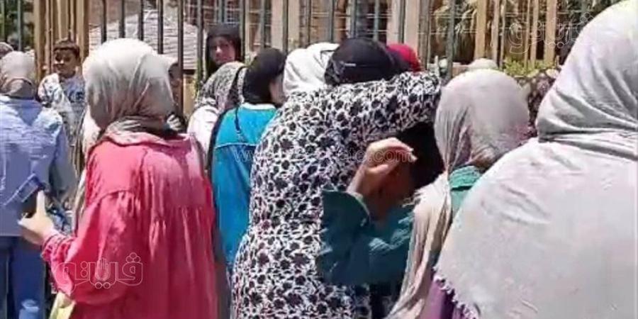 بكاء طلاب الثانوية العامة بالمنوفية بسبب صعوبة امتحان اللغة العربية (فيديو) - المدينة برس