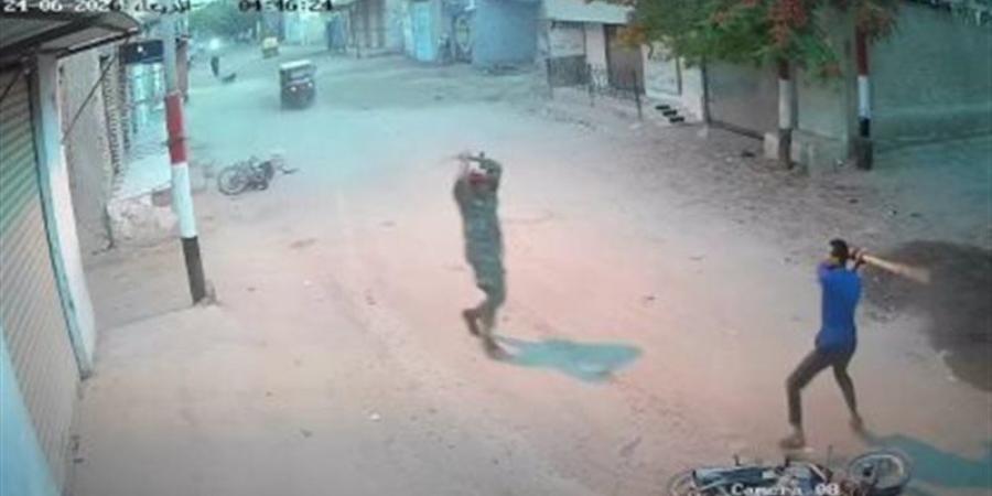 الأمن يكشف ملابسات فيديو تعدي 4 أشخاص على شاب بالشوم في البحيرة - المدينة برس