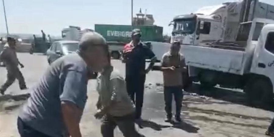 بعد الاعتداء على حملة الإزالة، حي العجمي يكشف كواليس أزمة عربة الفول - المدينة برس