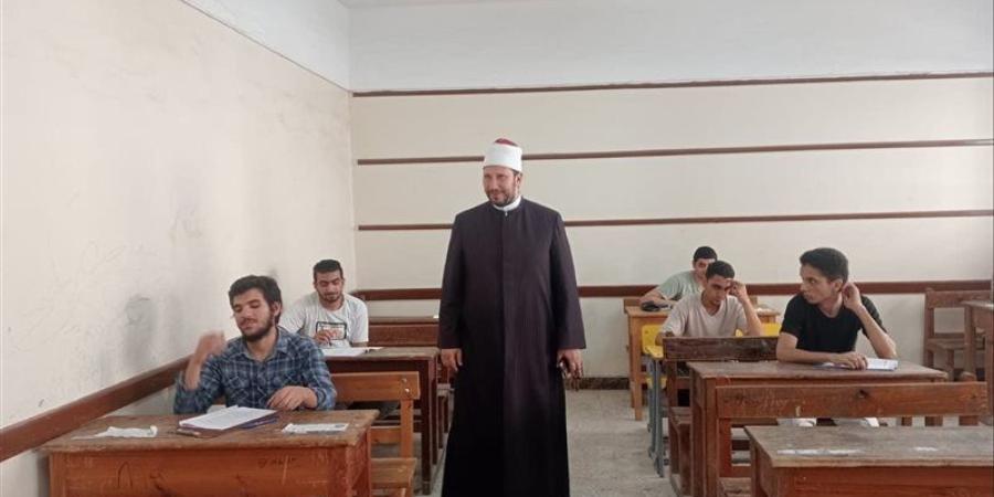 ​في ختام الأسبوع الرابع، طلاب علمي أزهر بالإسكندرية يؤدون امتحان التفسير وسط أجواء مستقرة - المدينة برس