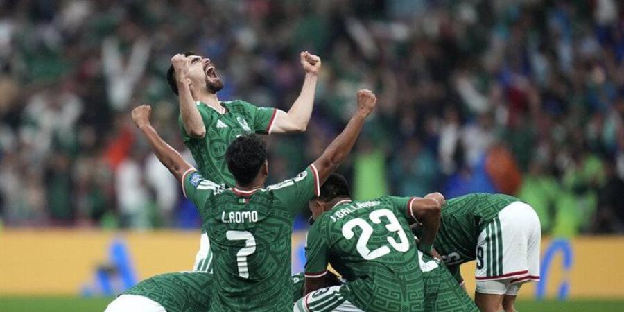 المكسيك ينهي عقدة تاريخية بعد تخطي الإكوادور في كأس العالم - المدينة برس