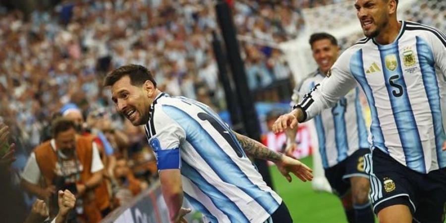 تفتيش ذاتي لميسي وزملائه قبل لقاء الأرجنتين والرأس الأخضر (فيديو) - المدينة برس