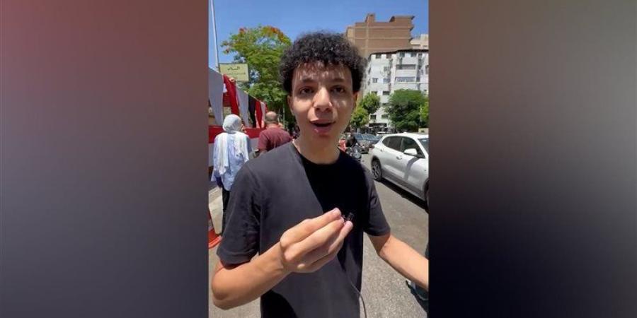 طالب ثانوية عامة عن امتحان الإنجليزي: نص نص وفيه لعب في الكلام (فيديو) - المدينة برس