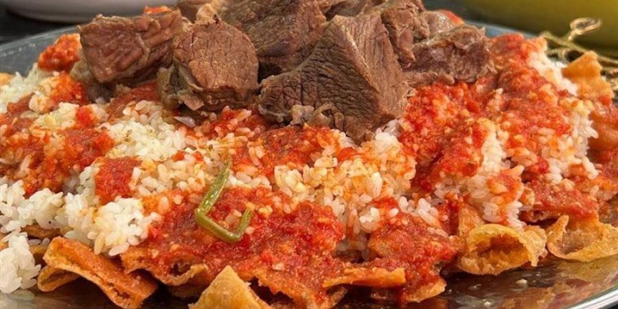 طريقة عمل الفتة بالخل والثوم، أكلة لذيذة ومميزة ليوم الجمعة - المدينة برس