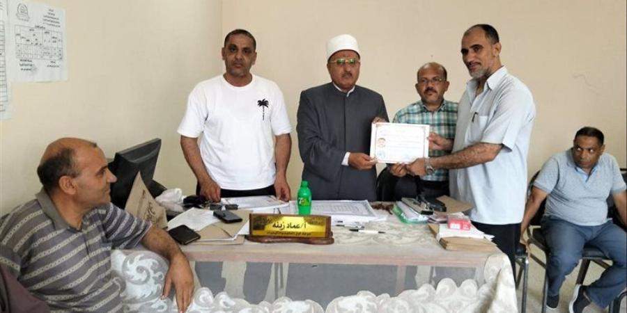 رئيس أزهر الإسماعيلية يتابع أعمال التظلمات بكنترولي الشهادتين الابتدائية والإعدادية - المدينة برس