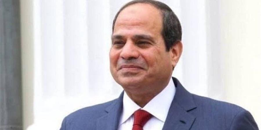 السيسي يتناول الغداء مع لاعبي المنتخب وأعضاء الجهاز الفني والإداري - المدينة برس