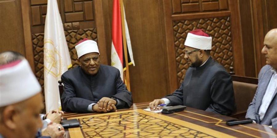 لمناقشة الخطة السنوية للعمل، اللجنة العليا للمصالحات بالأزهر الشريف تعقد اجتماعها الدوري - المدينة برس