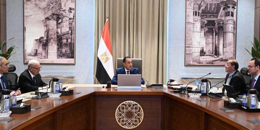 رئيس الوزراء يستعرض ملامح الحزمة الثانية من التسهيلات الضريبية لتعزيز الشراكة مع مجتمع الأعمال وجذب الاستثمارات - بوابة المدينة برس