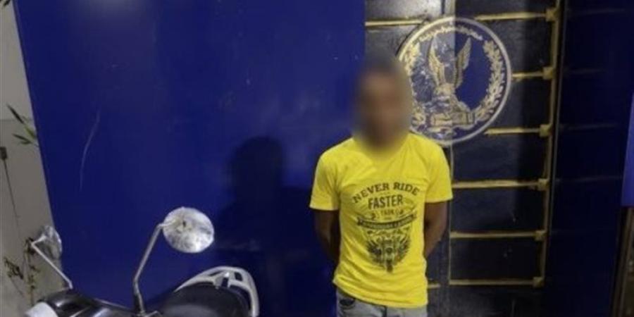 ضبط فتاتين ظهرتا في فيديو متداول أثناء تعاطي المخدرات بالإسكندرية، والقبض على تاجر الحشيش - المدينة برس