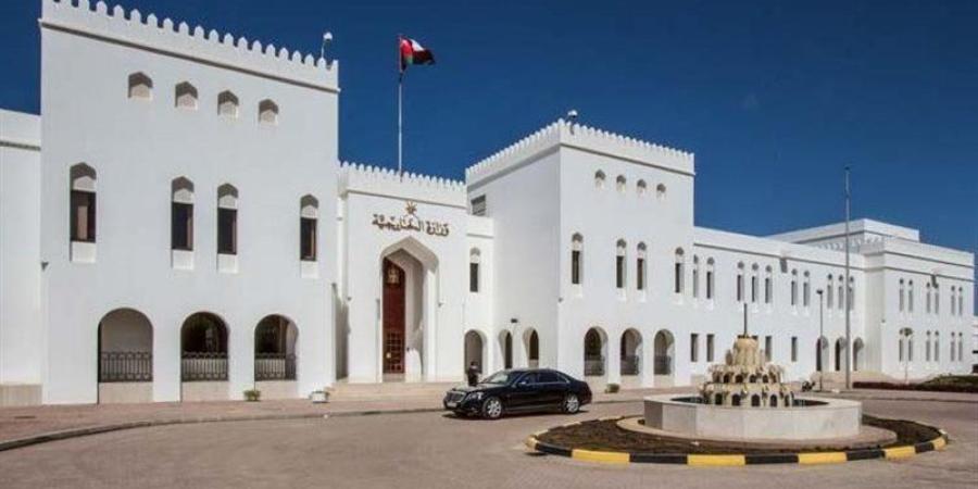 سلطنة عمان: نواصل تعاوننا المحايد مع كافة الأطراف لاستعادة حرية الملاحة بهرمز - المدينة برس