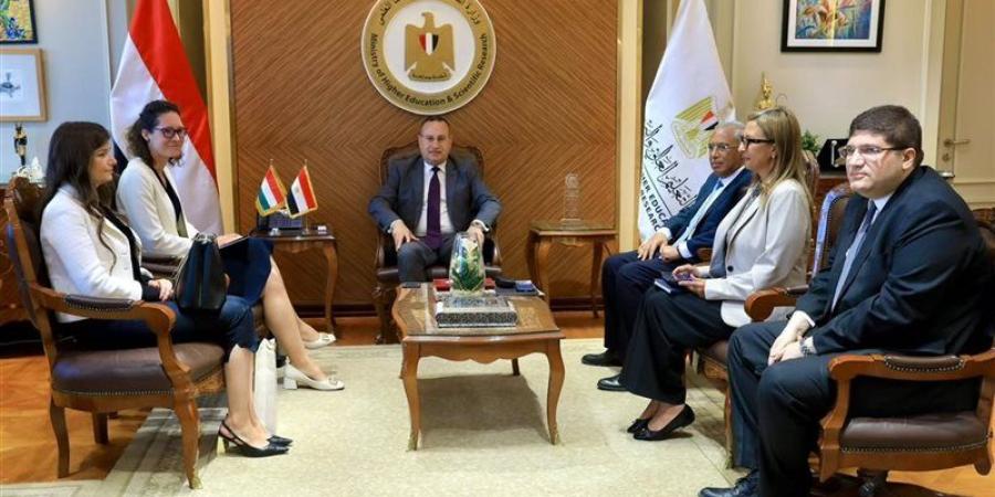وزير التعليم العالي يبحث مع سفيرة المجر سبل تعزيز التعاون المشترك - المدينة برس