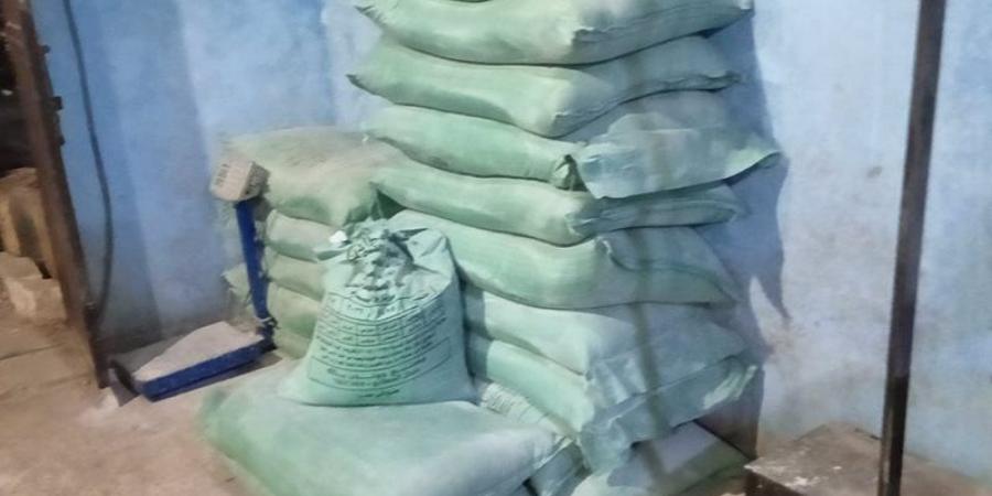 إحباط محاولات بيع 11 طن دقيق مدعم في السوق السوداء وضربة موجعة لتجار النقد الأجنبي - المدينة برس