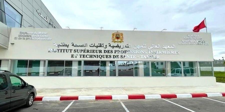 التمريض يجذب الحاصلين على الباك .. والطاقة الاستيعابية تحت الضغط - بوابة المدينة برس