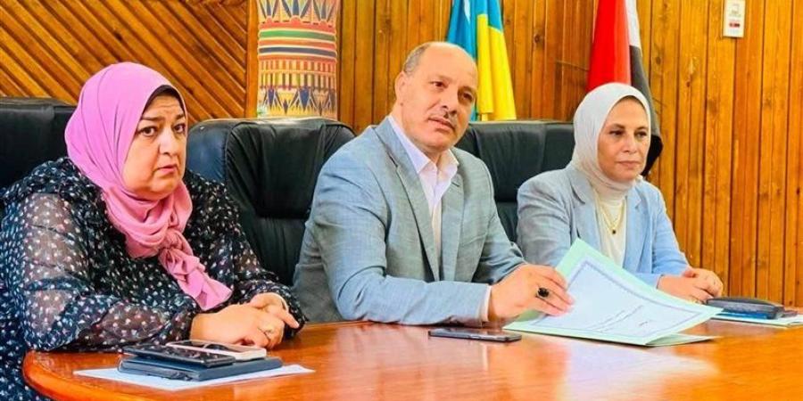 مدير تعليم الإسكندرية يتابع استعدادات امتحانات الدور الثاني للشهادة الإعدادية - المدينة برس